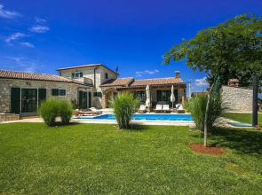 Villa Una