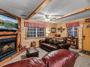 Amazing Dreams 2 Bedroom Cabin by RedAwning