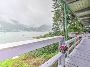 Waterfront House w/ Glacial Views - Near Downtown!