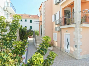 Deluxe Apartments Primi