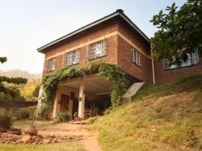 Pakachere Backpackers Lodge