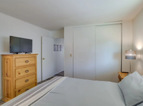 Riverfront Bullhead City House w/ Balcony!