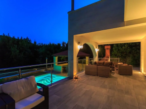 Hedera Estate, Villa Hedera X