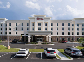 Hampton Inn & Suites Walterboro