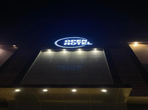 Open Hotel