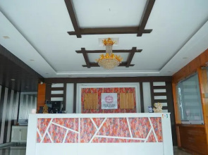 Fabhotel Pink Park