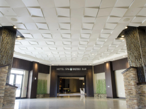 Mohegan Pennsylvania Casino Resort - Adults Only 21+