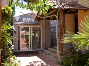 Evita Apart Hotel