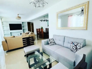 Makk-Cadiz (FREE Wifi, Netflix, Hulu)