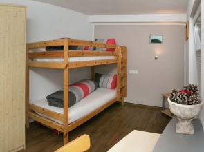 Cozy Apartment in Lermoos with Ski-Lift Nearby