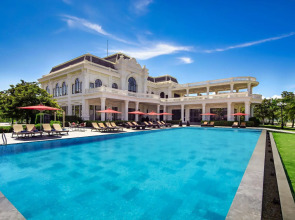 Paradise Suites Hotel