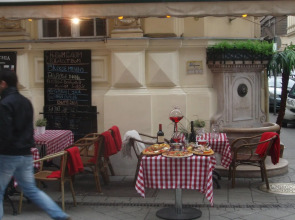 Budapest River Hotel