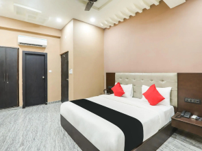 Collection O 72303 Hotel Hira Panna