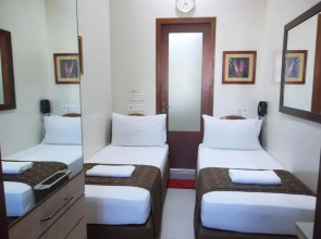 Elphinstone Hotel