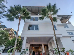 Hotel Mainak