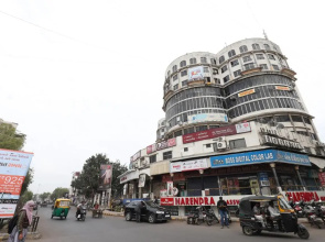Hotel Nova Cross Road