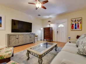 Mesa House Uno by Brightwild Perfect Location