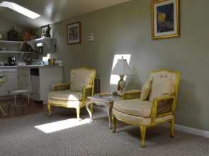 La Maison Sur Le Hill Bed & Breakfast