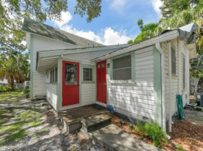 Historic home in downtown, Built in 1911
