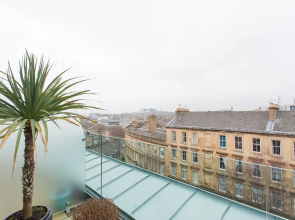 Luxury Penthouse Secc/hydro W/balcony & Parking