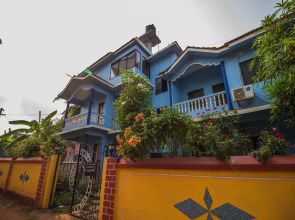 OYO 13360 Home Studio Morjim Beach