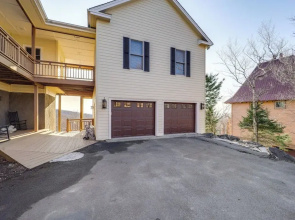3 Mi Beech Mtn Resort: Cozy Studio w/ Deck & View!