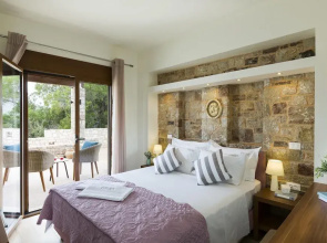 Muses Beach Villas - Erato