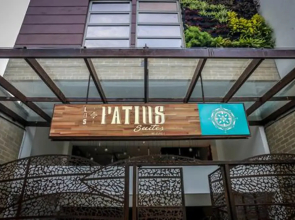 Los Patios Suites Hostal