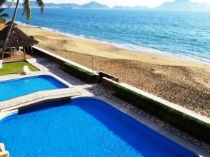 Condo H by Villas HK28
