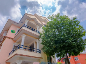 Lemon Tree Apartment and Homestay