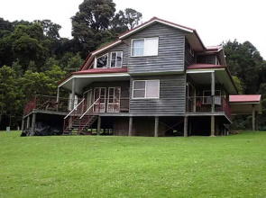 Silky Oaks Holiday House