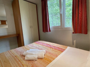 Cosy Mobile Home in Toscana With Shared Pool