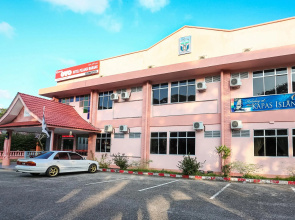 Hotel O Pelangi Marang