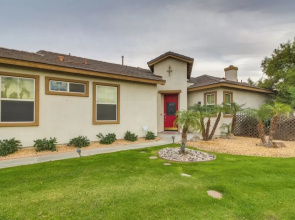 1 Mi to Empire Polo Club: Spacious Indio Home!