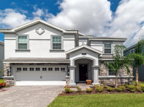 Spacious 8BR Home w Pool SPA Game Room Green View