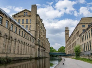 Captivating 3-bed Cottage in Saltaire