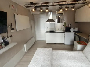Cosy House Mini Studio
