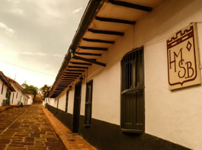 Hotel Mision Santa Barbara