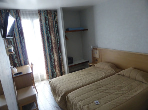 Hotel De Paris Saint Georges