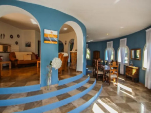 Leila - holiday home with private swimming pool in Moraira