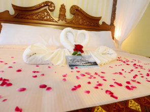 IStana Pool Villas & Spa