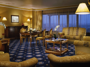 Отель Rome Marriott Park