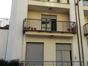 Comfortable attic with parking space in Chiavari