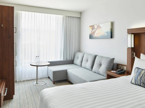 Courtyard by Marriott Luton Airport