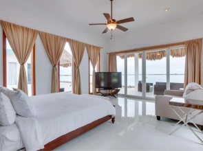 Turtle Island Beach Resort, Trademark Collection by Wyndham