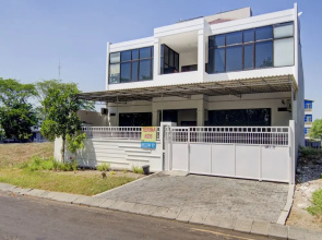 OYO Life 89990 Kost Waterfront 75 Sub