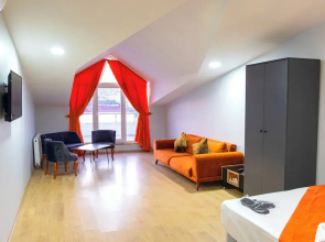 Zoom Hotel