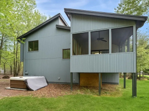 Poconos Hideaway - Woods & Wildlife