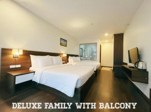 Paragon Noi Bai Hotel and Pool