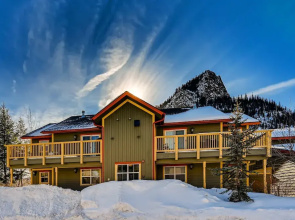 Streamside Lane Condos by CRMR